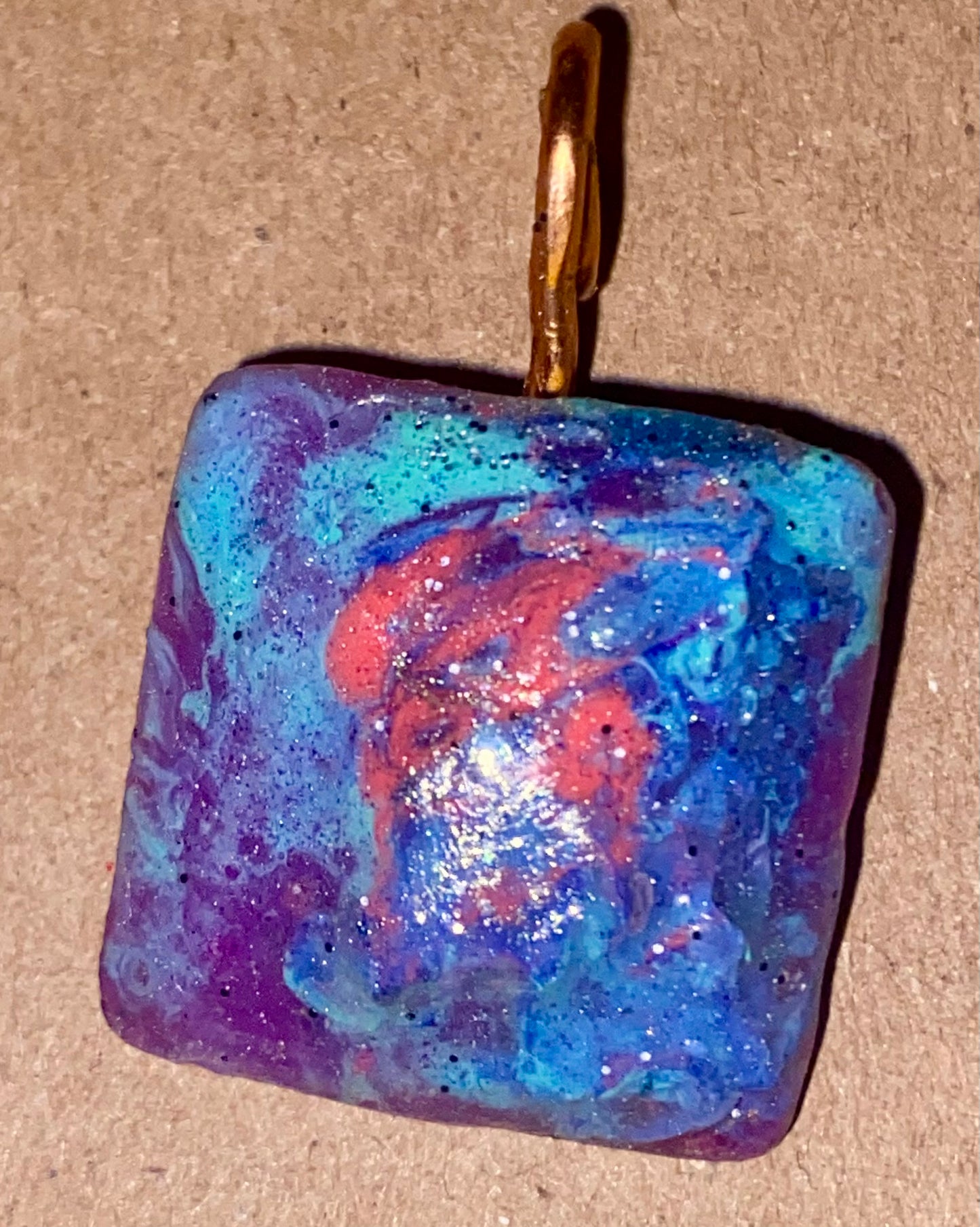 Simple Resin Pendant Copper tone Wire loop