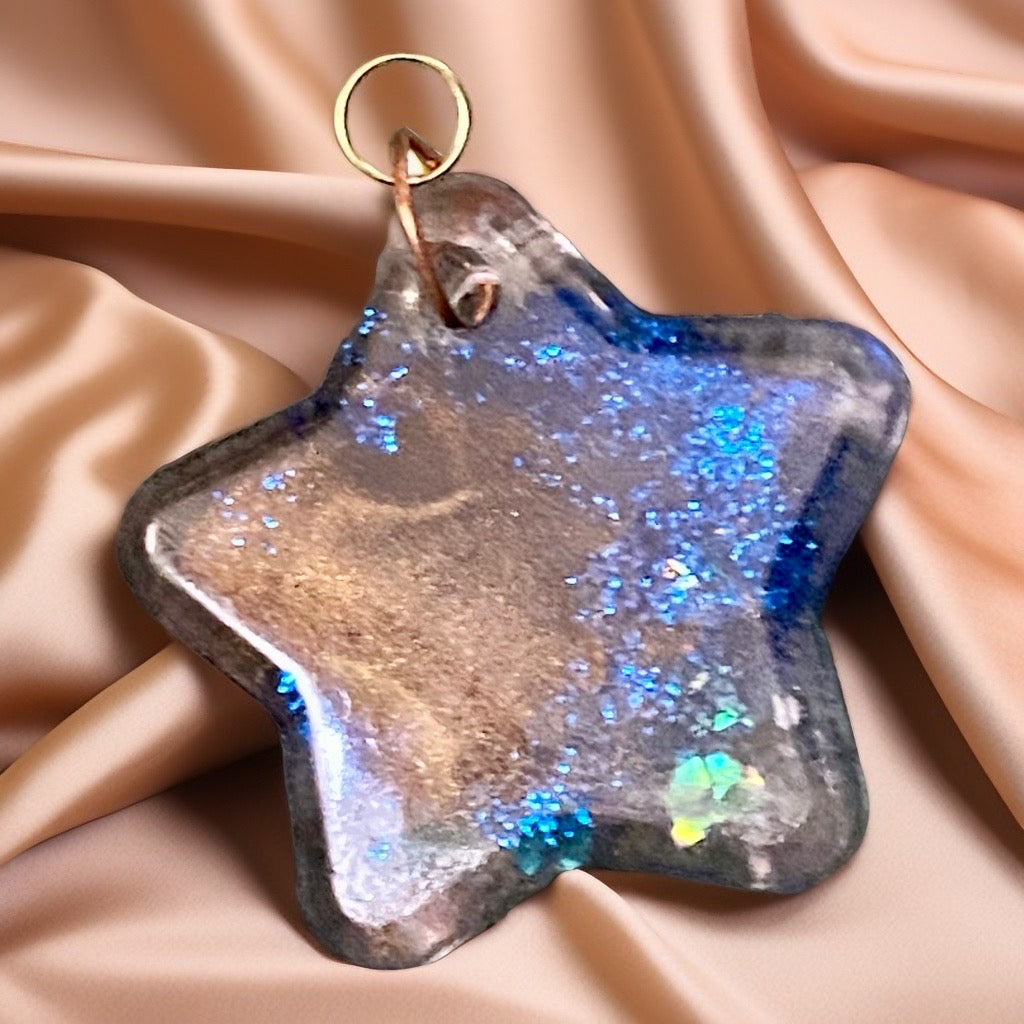 Bronze & Glittery Blue Star Pendant w/22K Gold Plated Chain ⭐️