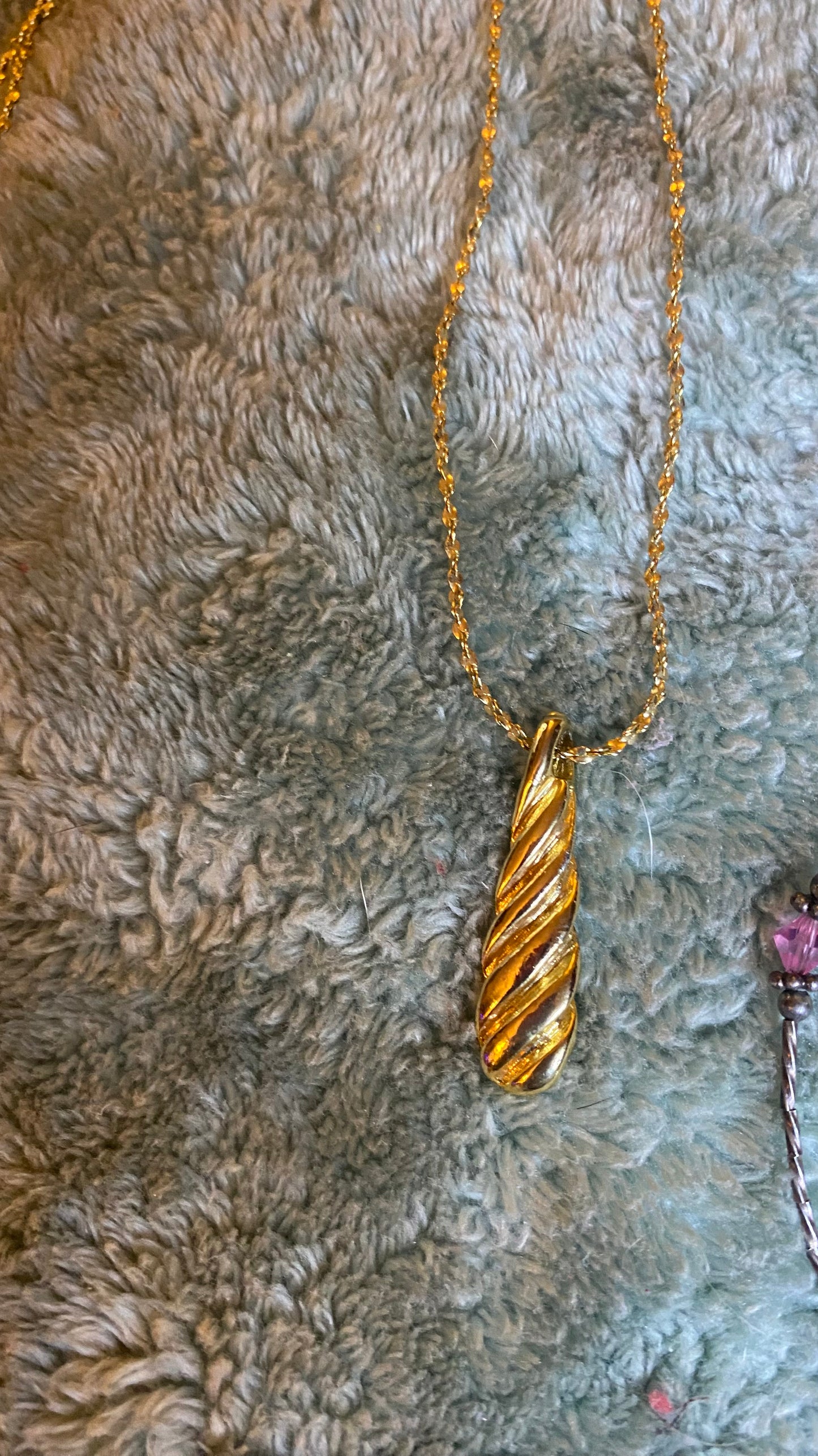 Gold colored Vintage Necklace