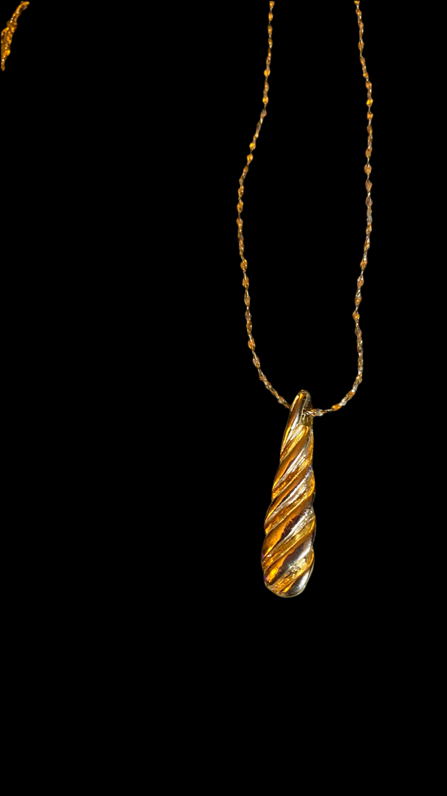 Gold colored Vintage Necklace