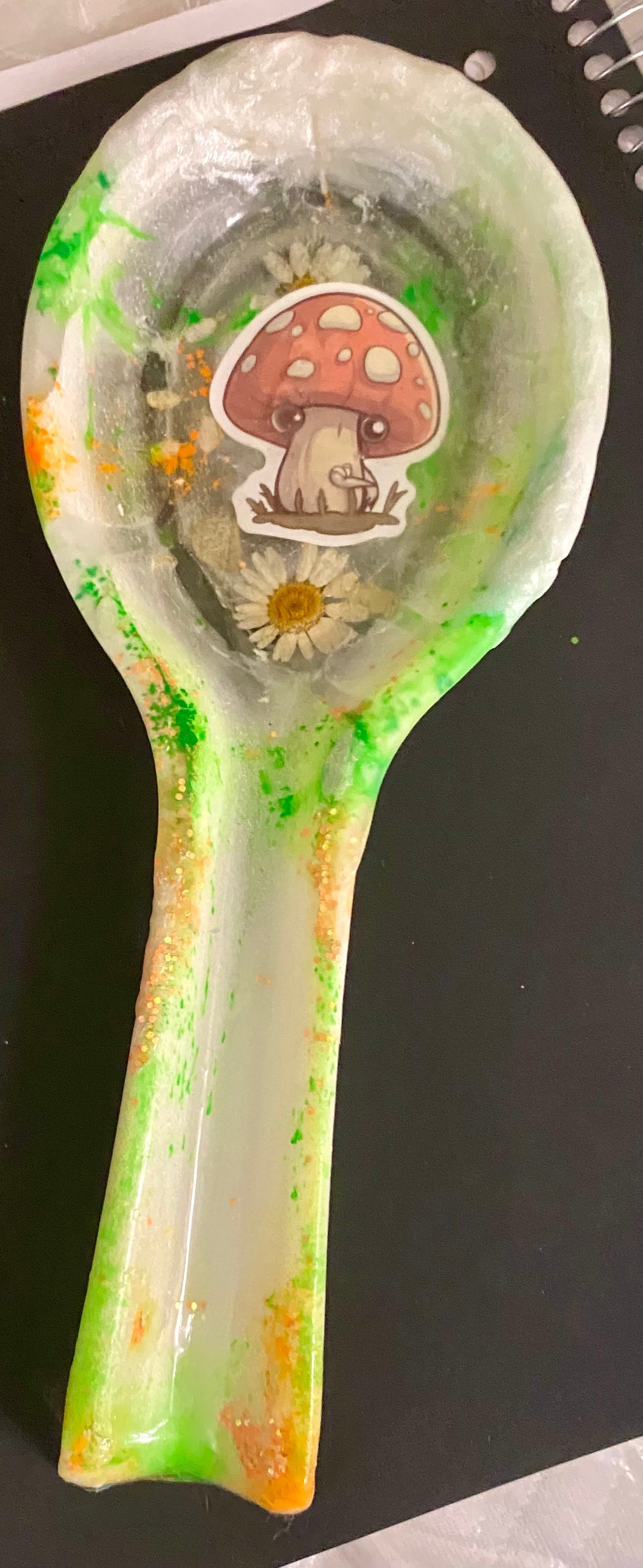 Resin, Mushroom & Dried Flowers Stove Utensil Tray