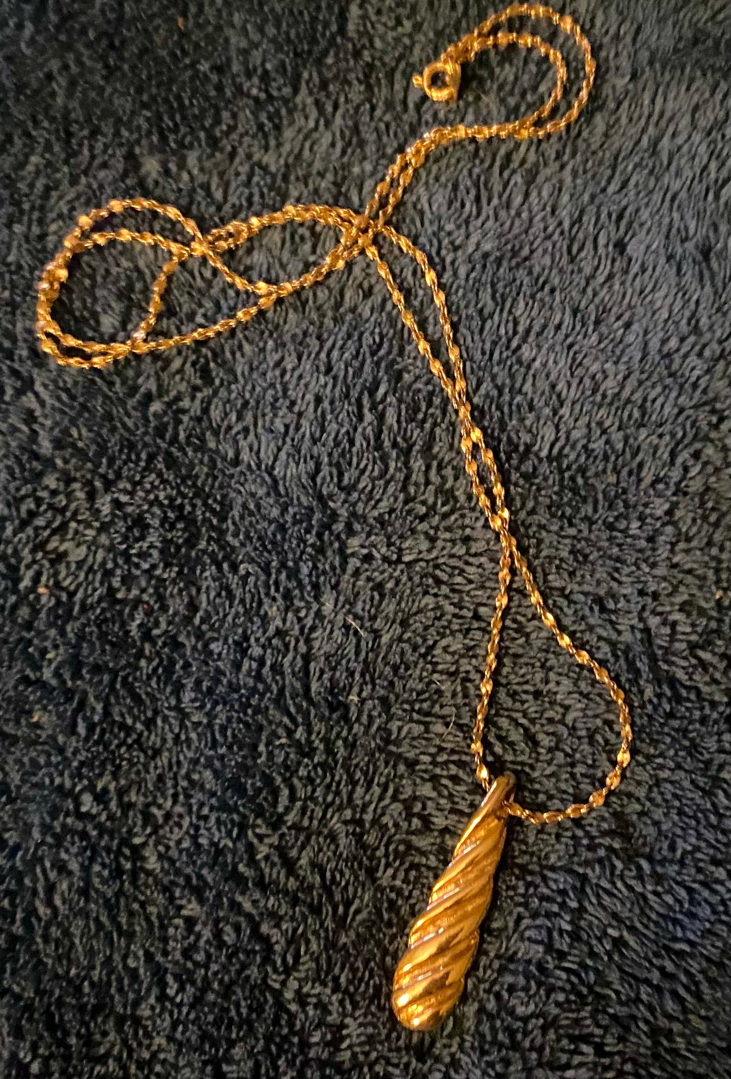 Gold colored Vintage Necklace