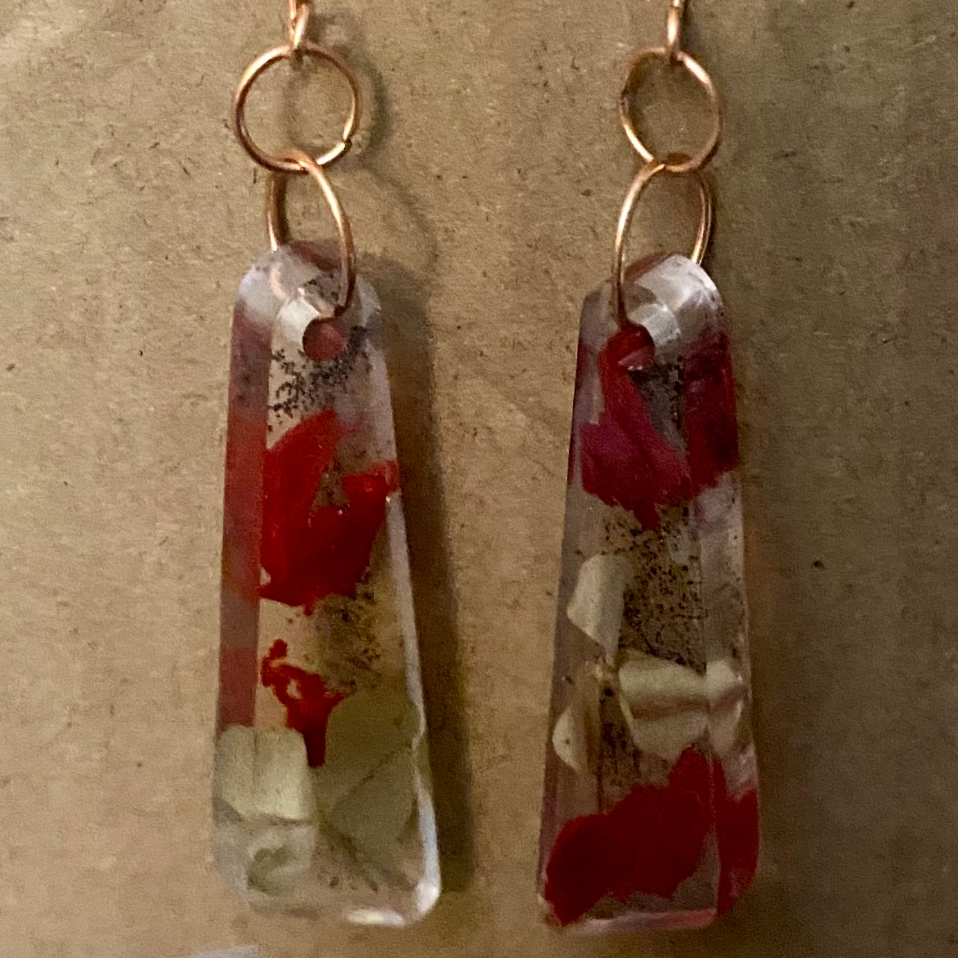 Gorgeous Resin Wire Earrings