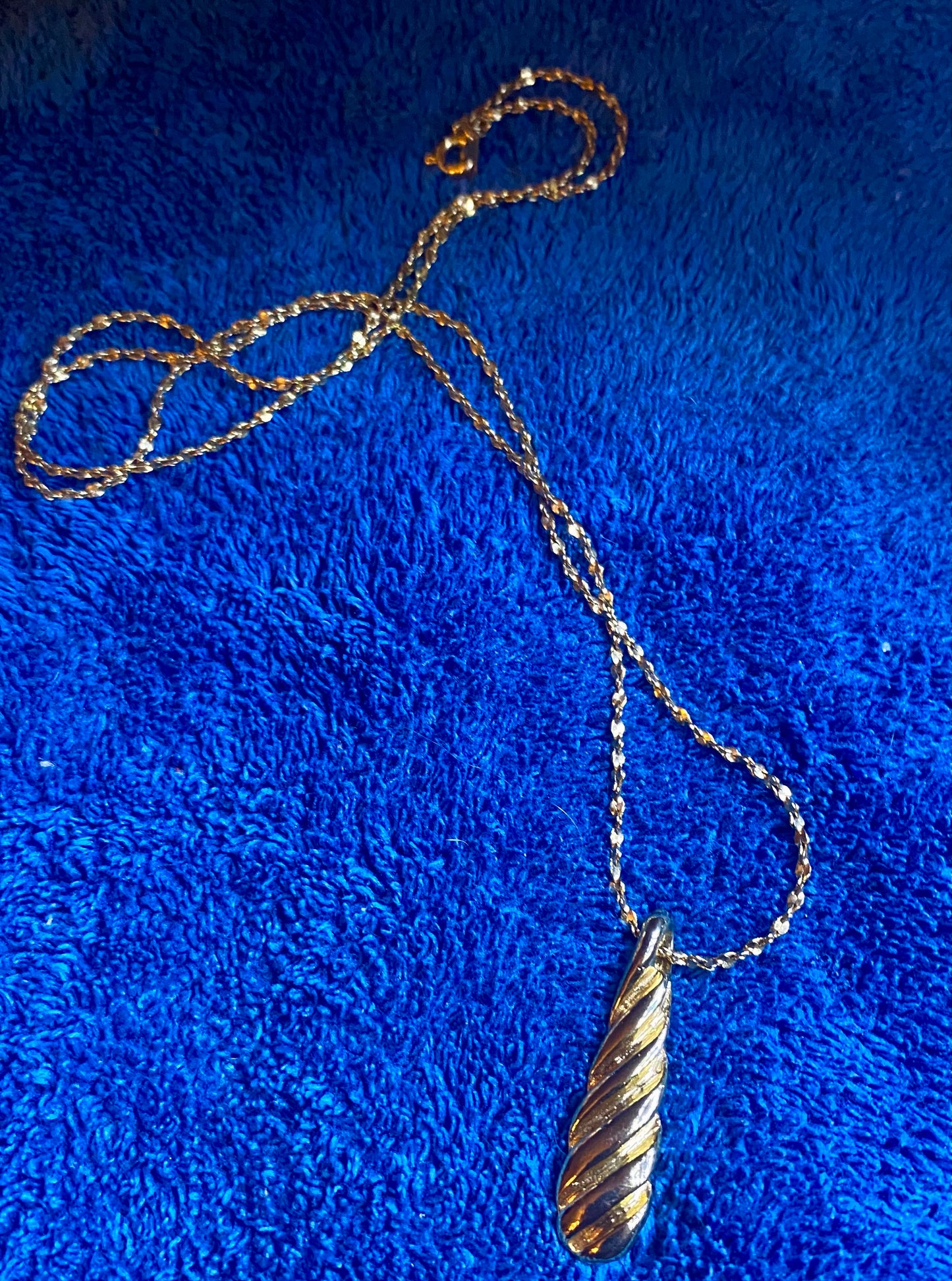 Gold colored Vintage Necklace