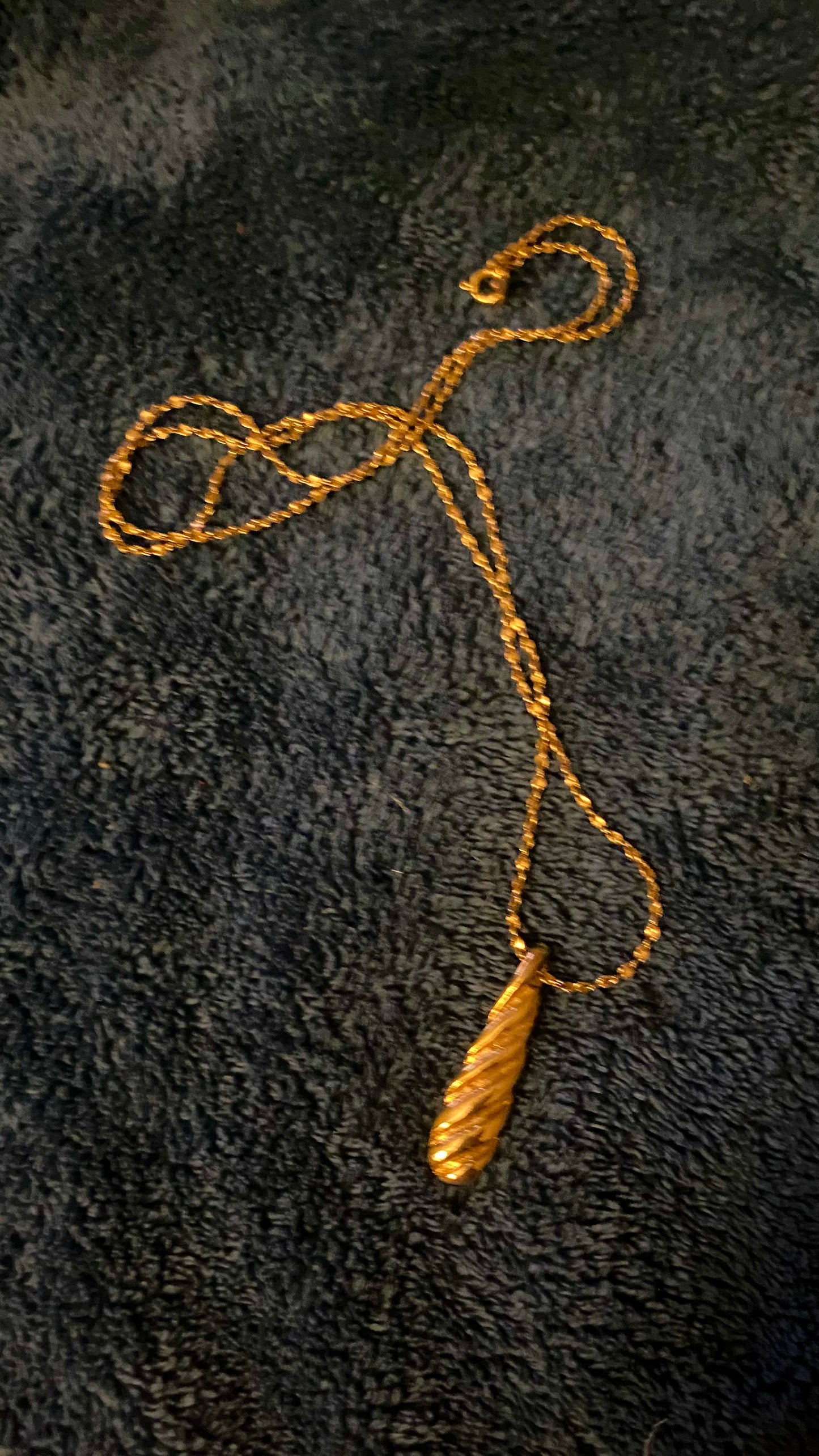 Gold colored Vintage Necklace