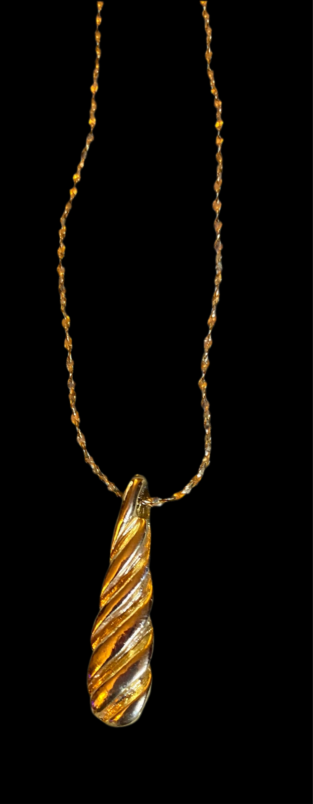 Gold colored Vintage Necklace