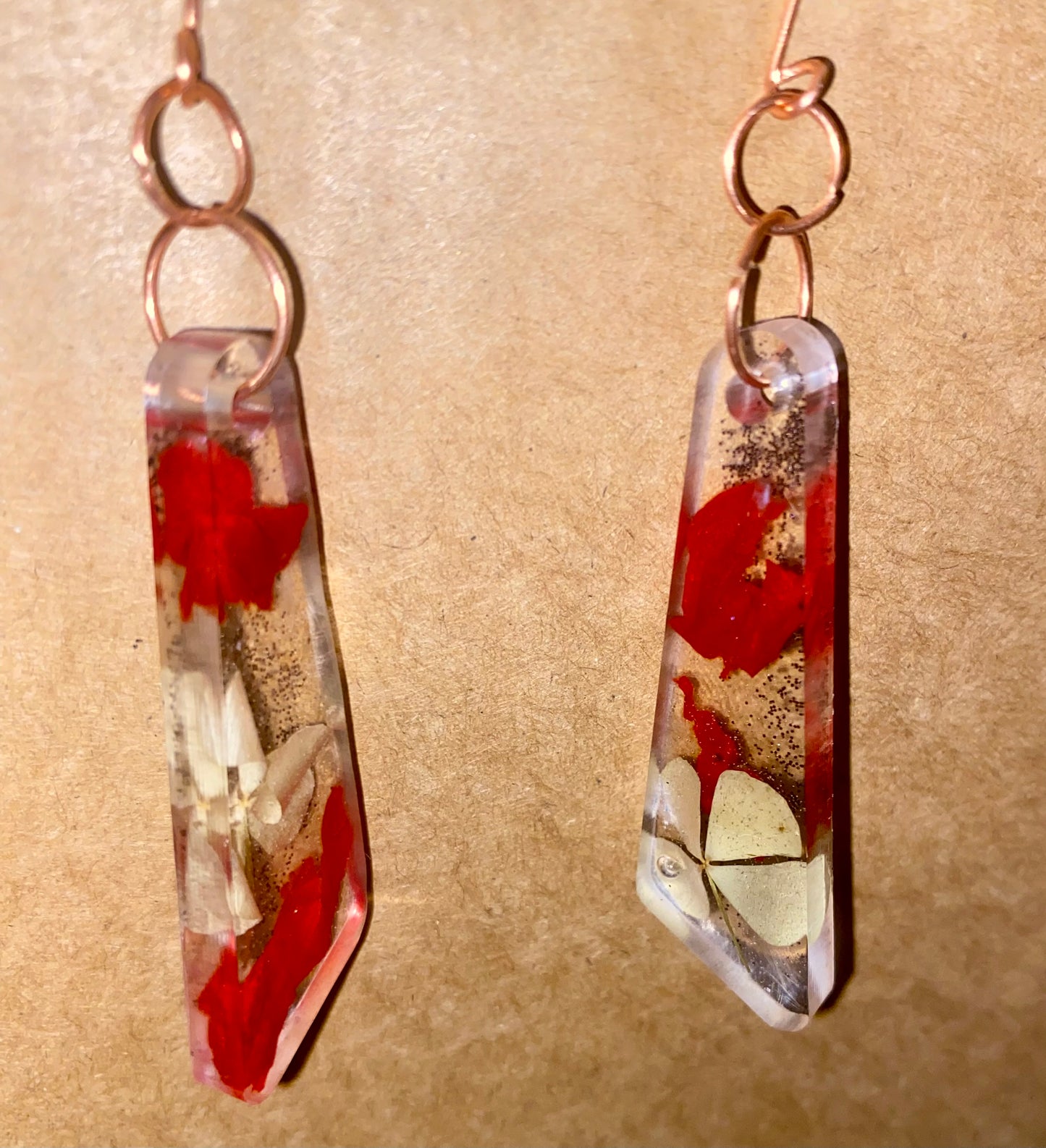 Gorgeous Resin Wire Earrings