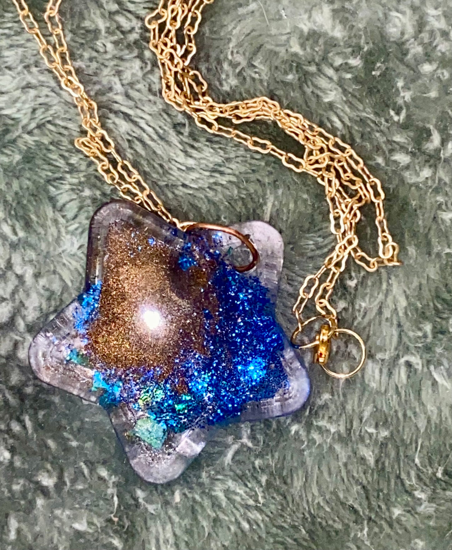 Bronze & Glittery Blue Star Pendant w/22K Gold Plated Chain ⭐️