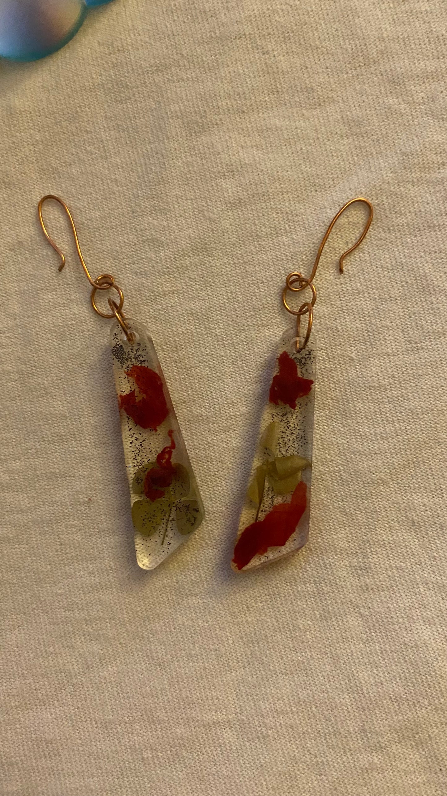 Gorgeous Resin Wire Earrings