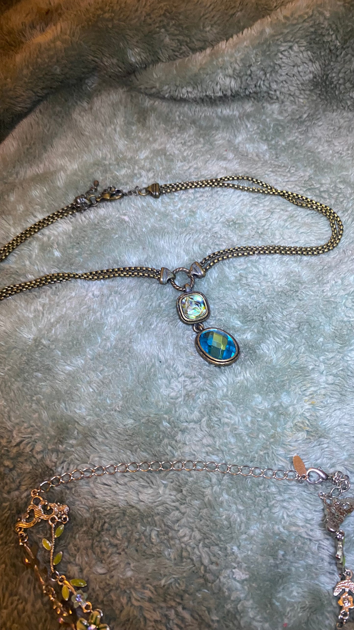 Beautiful Glass & Abalone Vintage Necklace