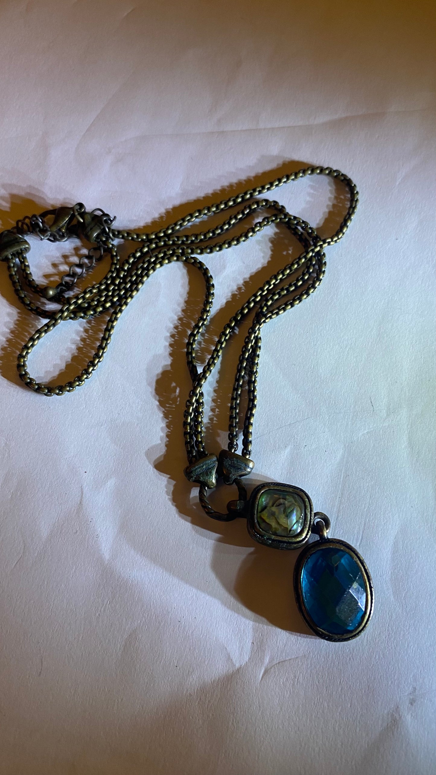 Beautiful Glass & Abalone Vintage Necklace