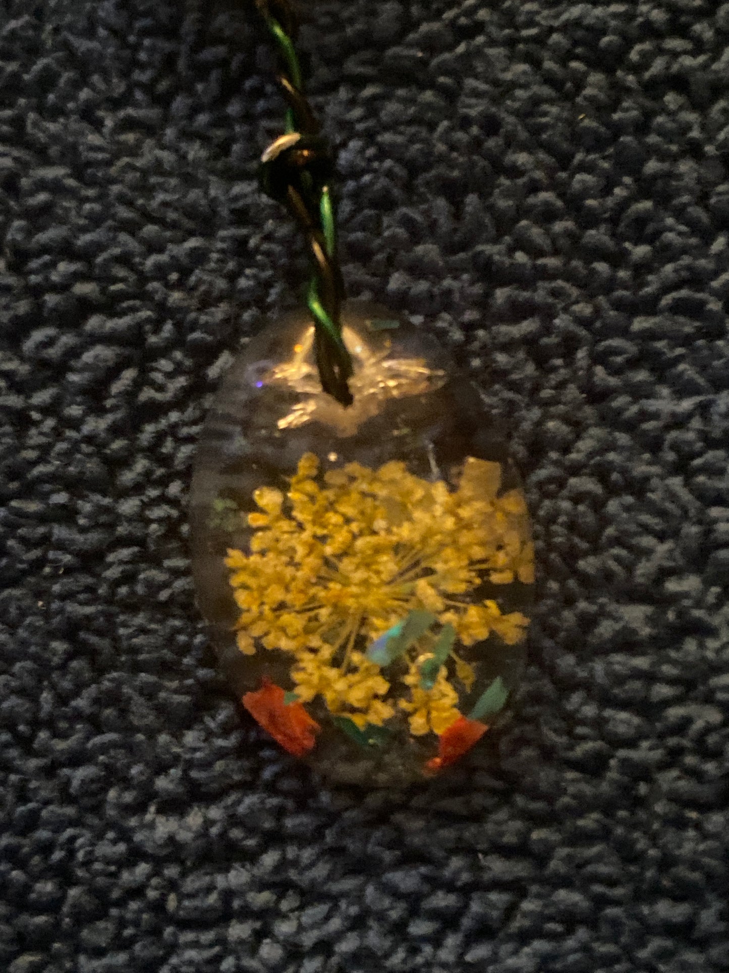 Simple Dried Flowers Resin Pendant