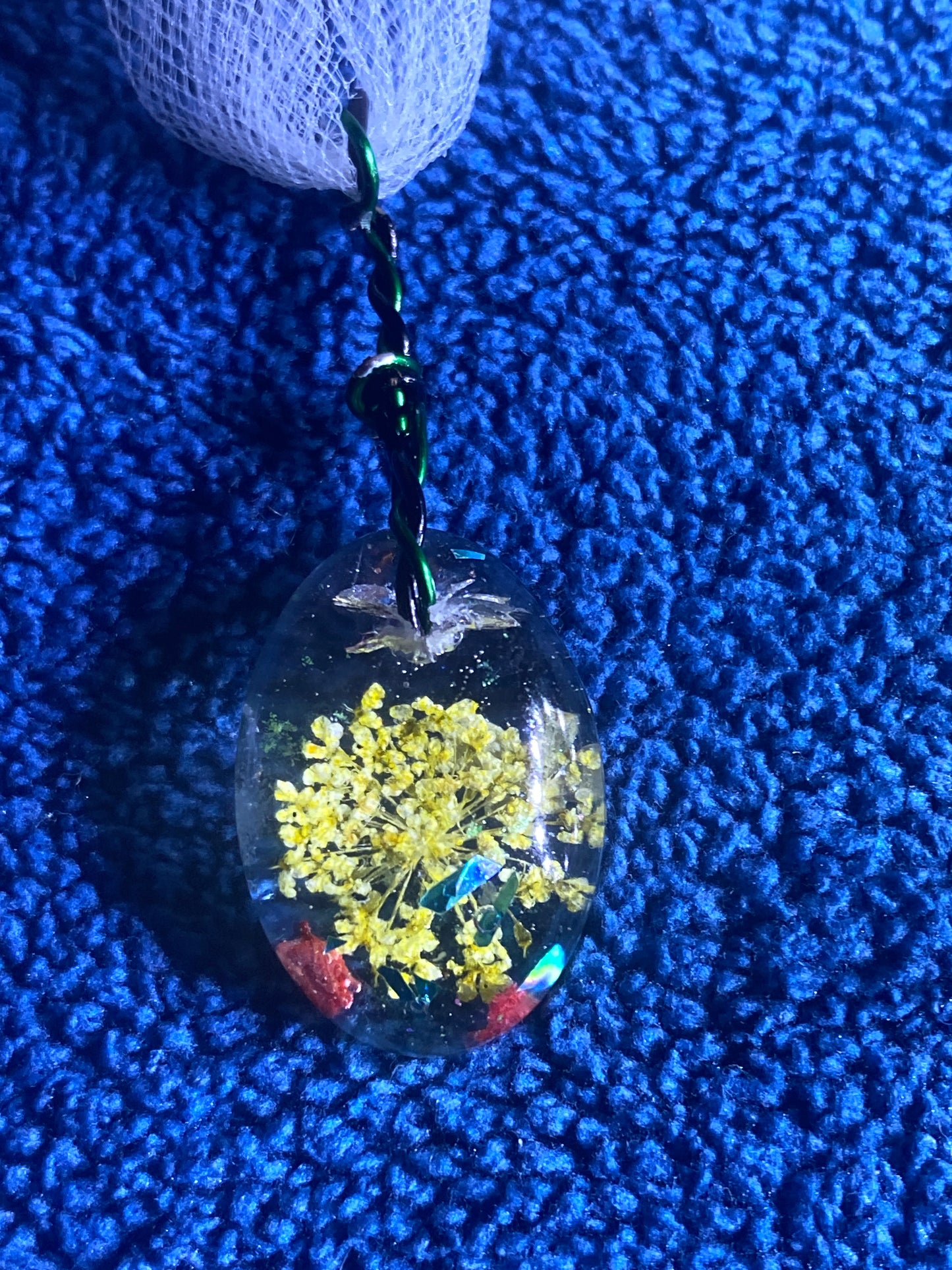 Simple Dried Flowers Resin Pendant