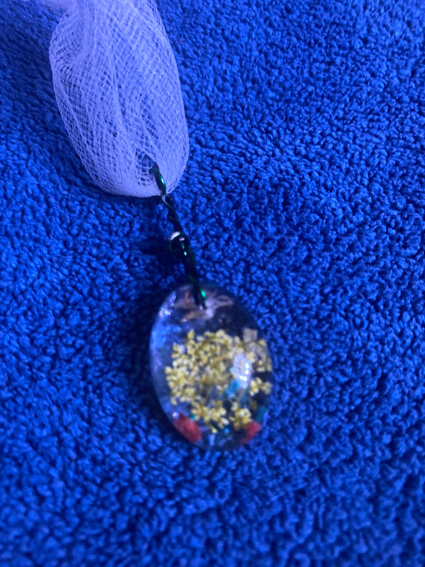 Simple Dried Flowers Resin Pendant